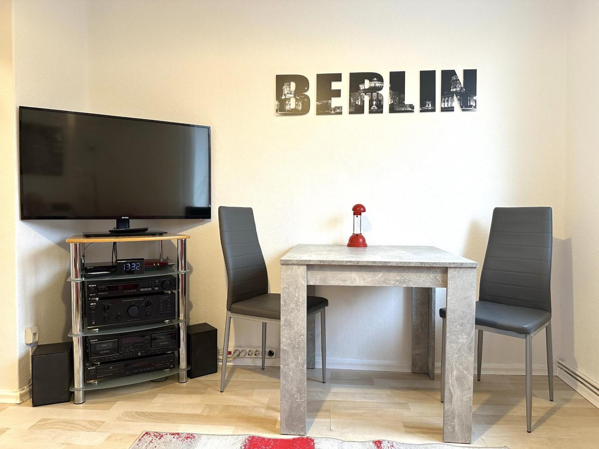 "Ideal" - Berlin Zu Zweit - Citynah, Verkehrsguenstig, Wlan, Supermarkt, Flexibler Check-In Berlim Exterior foto